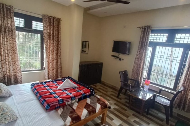 Room 9 of 26