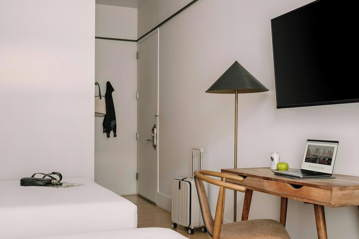 Room 11 of 47