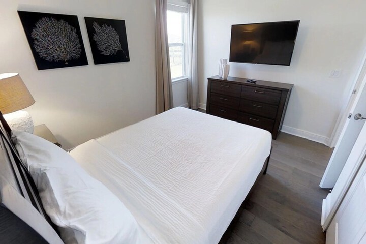 Room 14 of 56