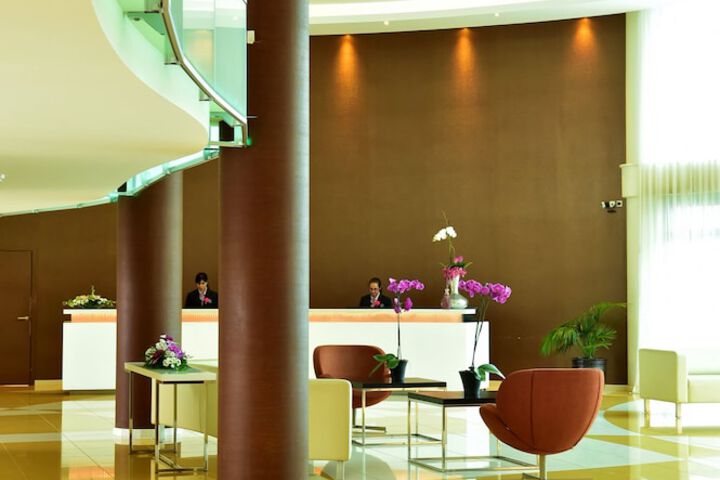 Guest Lobby