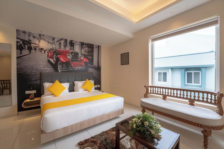 Room 9 of 33