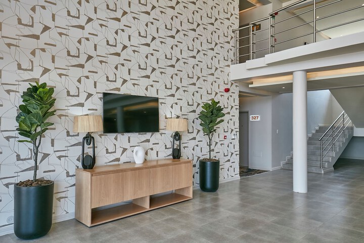 Hotel Interior 19 of 155