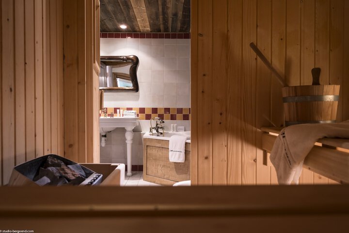 Clean Restrooms