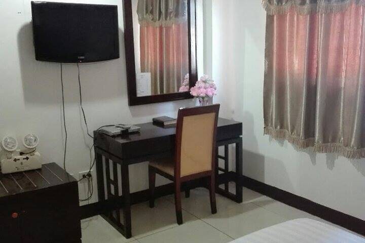 Room 8 of 39