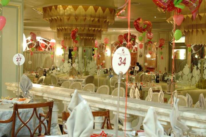 Dining 65 of 96