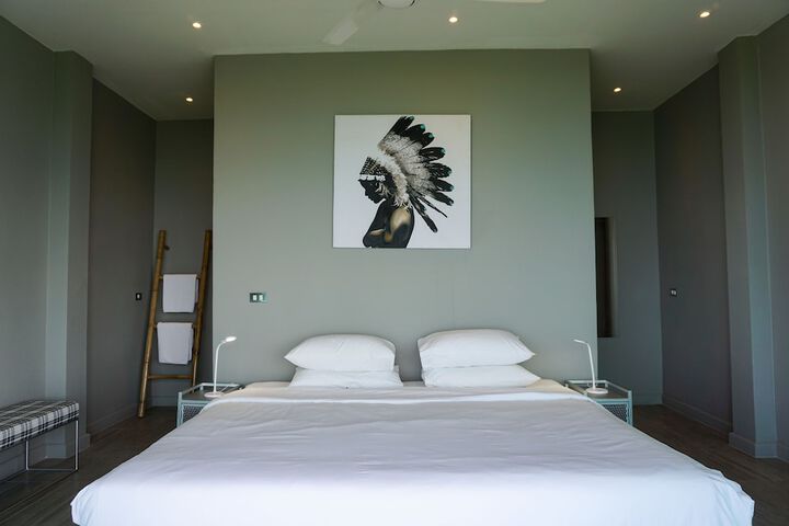 Room 15 of 73