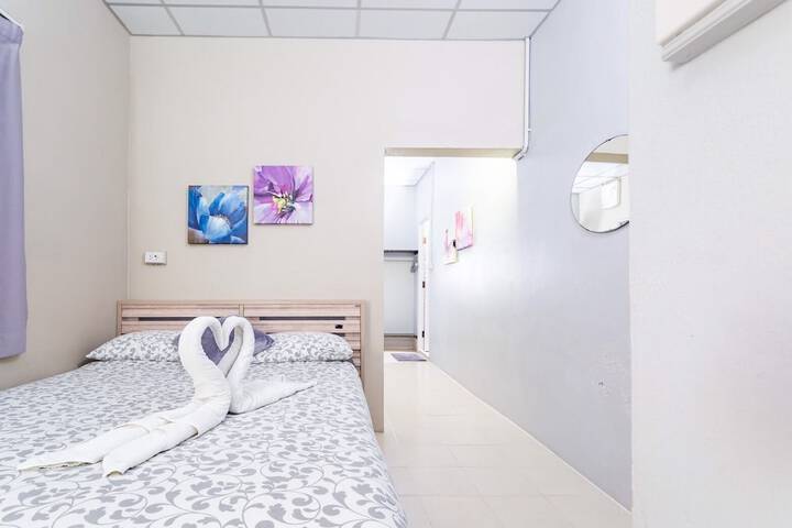Room 10 of 43