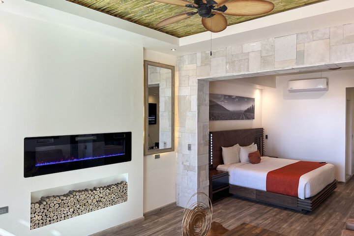 Room 15 of 324