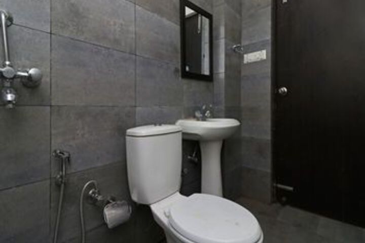 Room 5 of 21