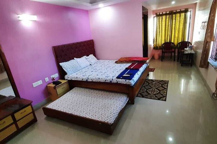 Room 15 of 22