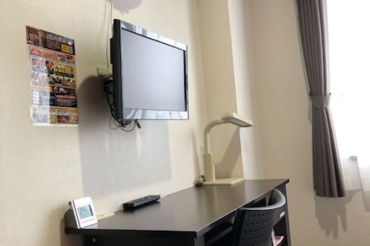 Room 10 of 31