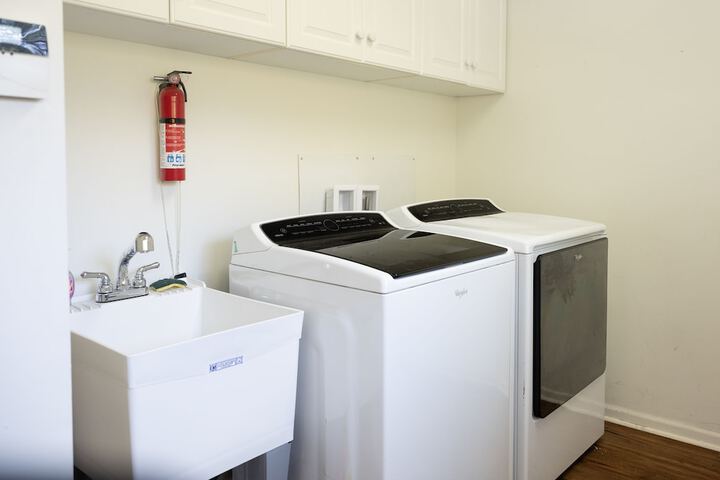 Laundry 84 of 115