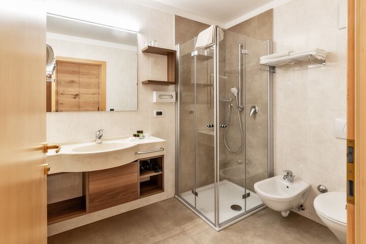 Bath Photo