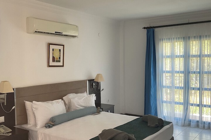 Room 21 of 131