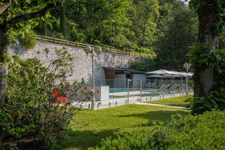 Pool 49 of 96
