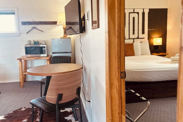 Room 26 of 43