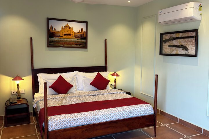 Room 30 of 89