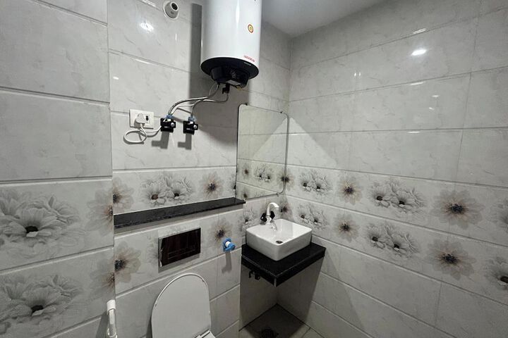 Room 14 of 26