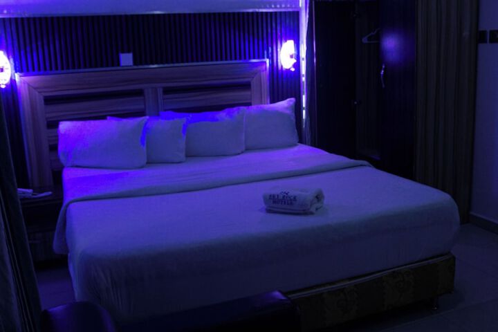 Room 5 of 21