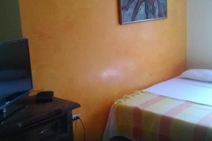 Room 7 of 32