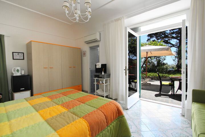 Room 4 of 47