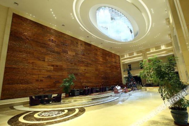Hotel Interior 8 of 25