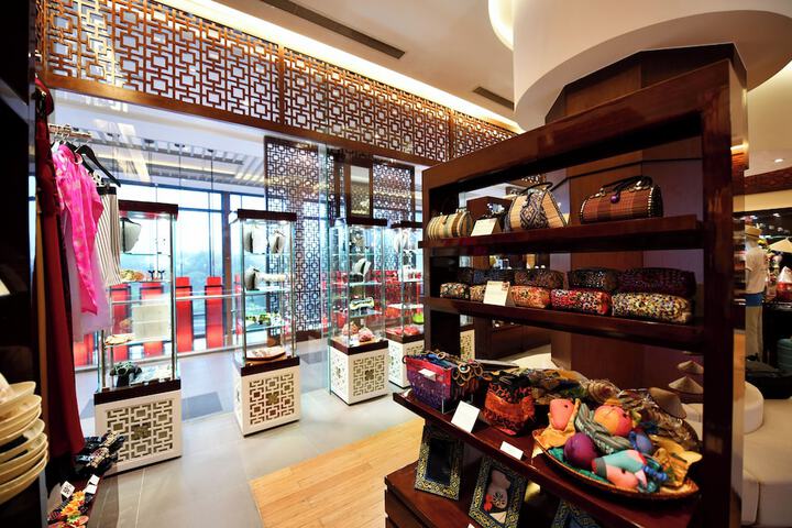 Gift Shop 116 of 199