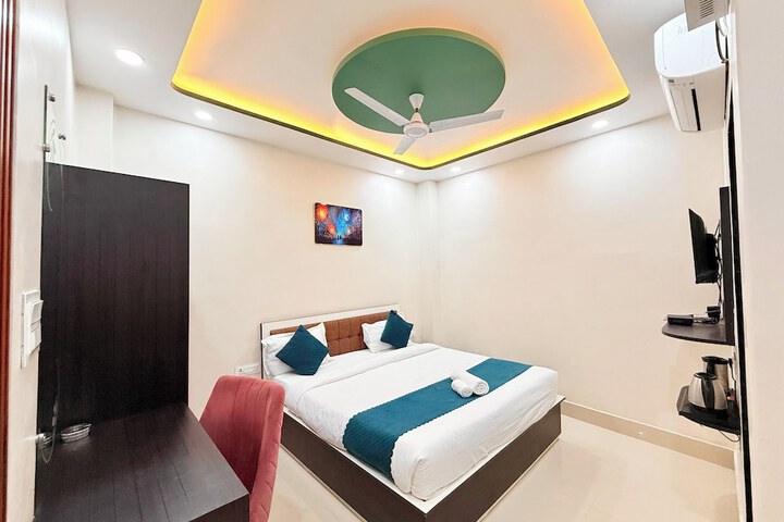Room 12 of 67