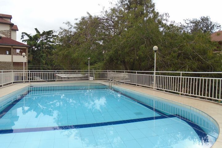 Pool 5 of 11