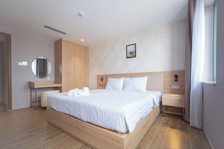 Room 4 of 109