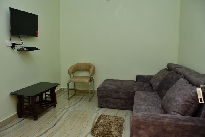 Room 13 of 14