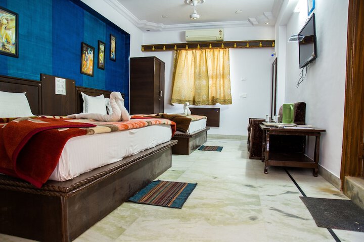 Room 25 of 58