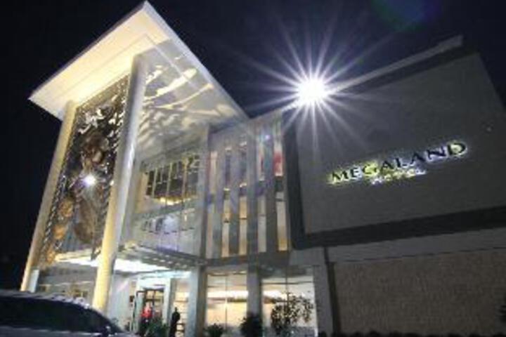 Megaland Hotel Solo