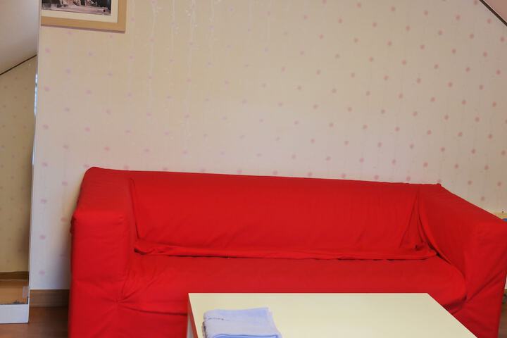 Room 23 of 47