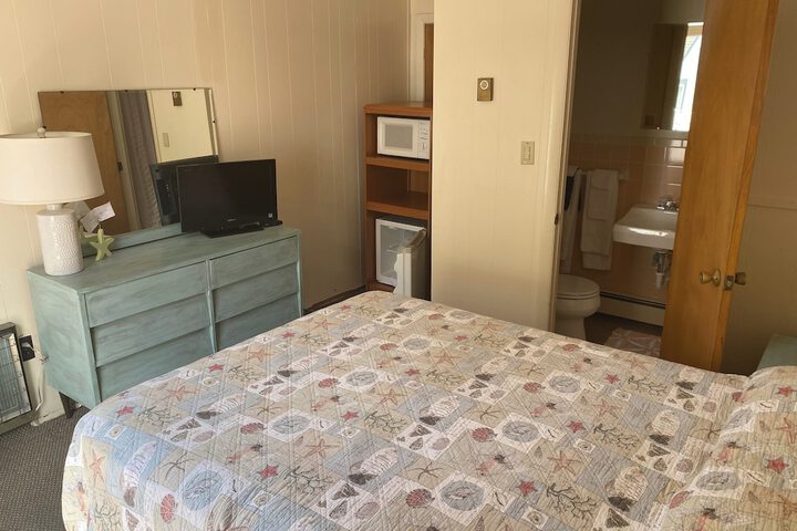 Room 32 of 84