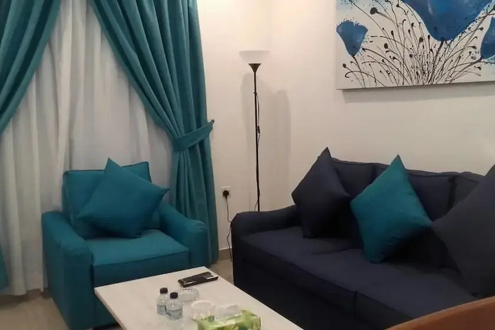 Room 6 of 11