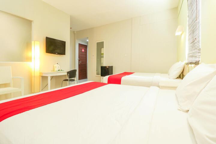 Room 5 of 34