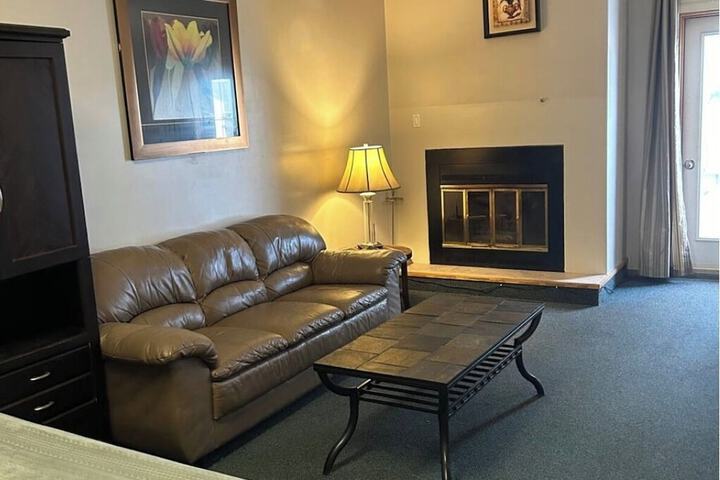 Room 27 of 44