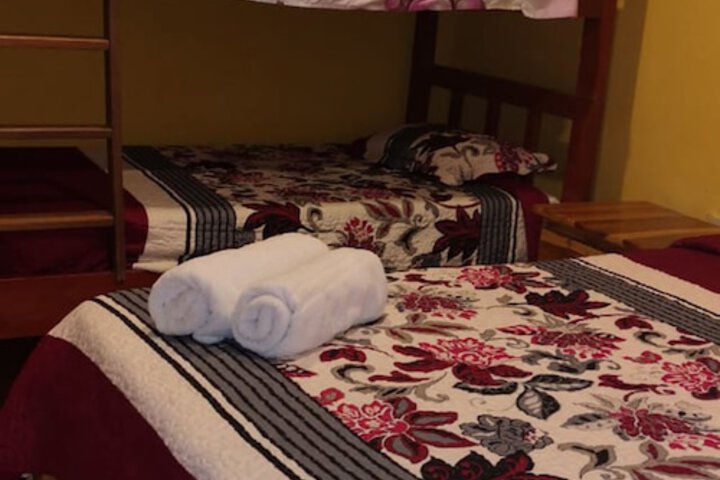 Room 10 of 38