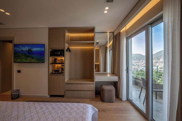 Room 96 of 171