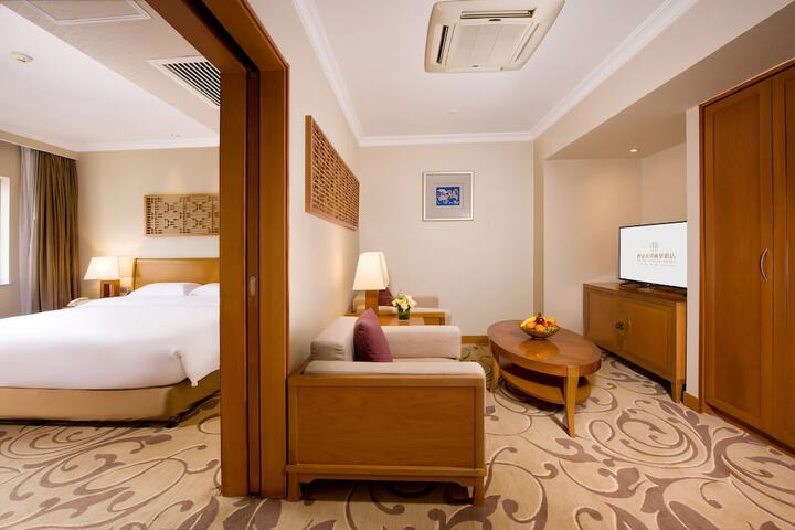 Room 10 of 56