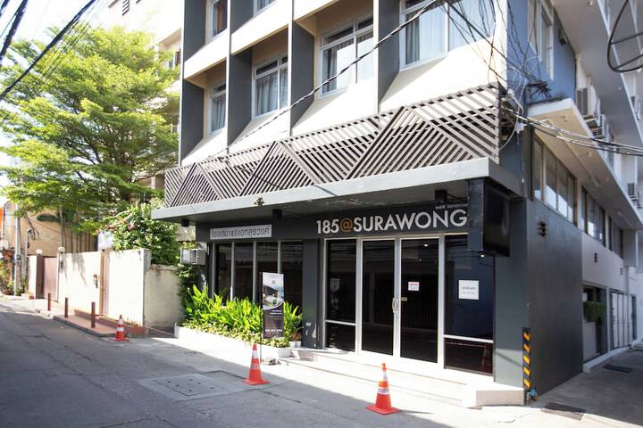 185 at Surawong Hotel