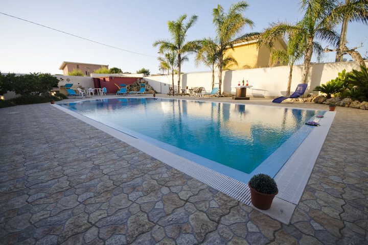 Pools & Facilities