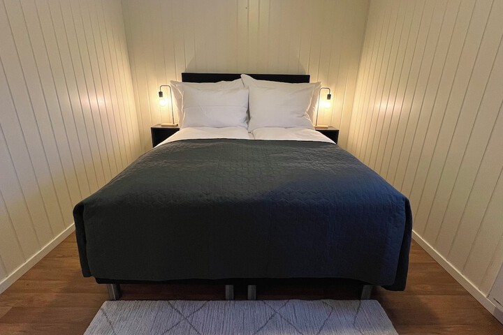 Room 13 of 24