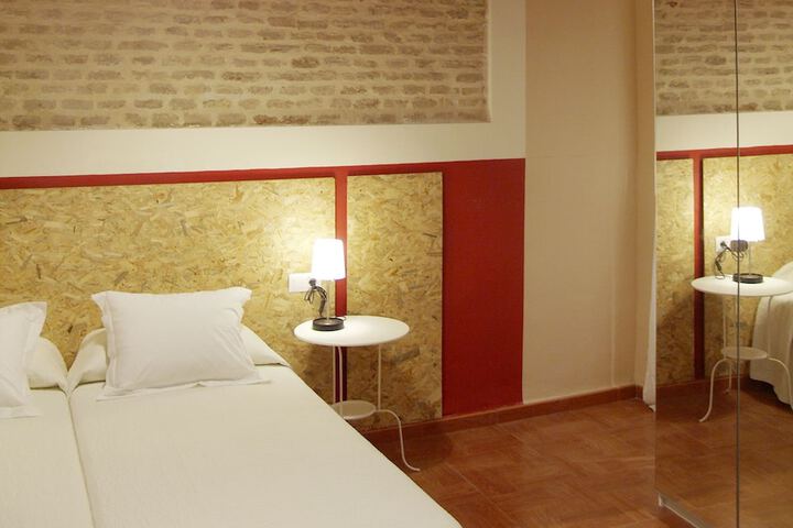 Room 14 of 39