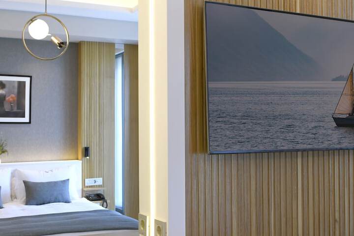 Room 16 of 91