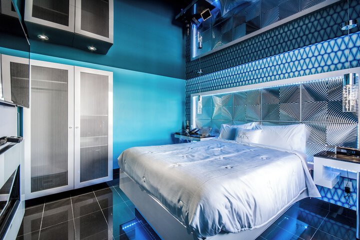 Room 34 of 83