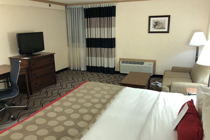 1 King Bed (7 of 14)