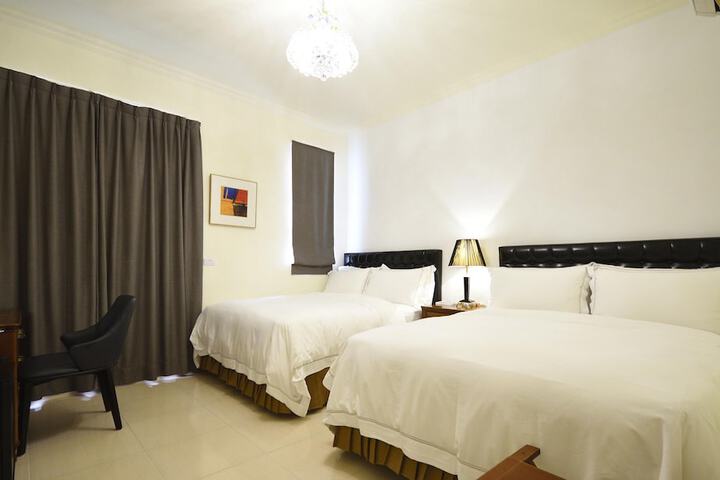 Room 14 of 49