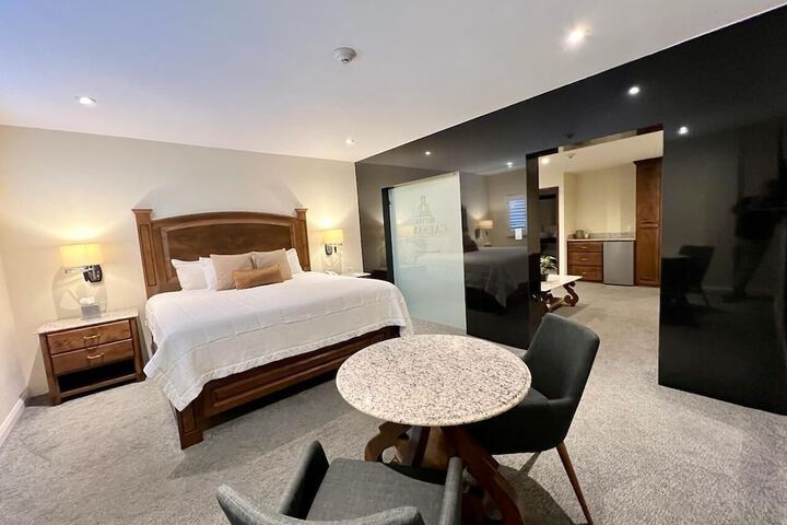 Room 8 of 22
